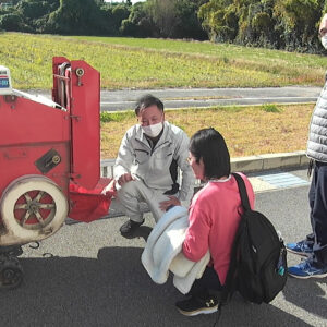 特産黒大豆「丹波黒」の収穫研修会を開催